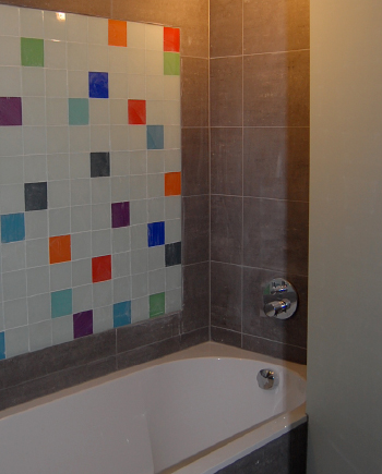 Badkamer met mozaiektegels